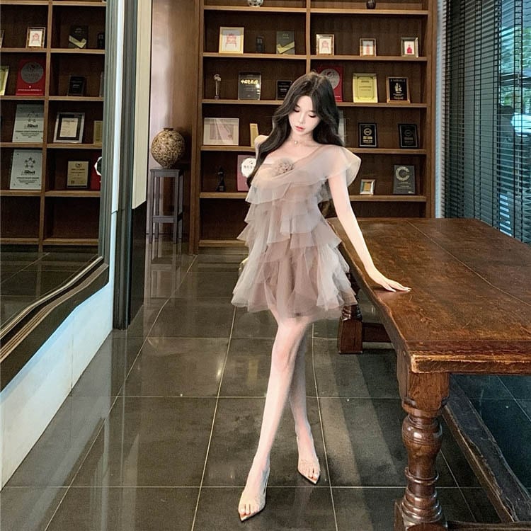 ミニドレスふわふわチュール着痩せ気質大人可愛いパーティーワンー