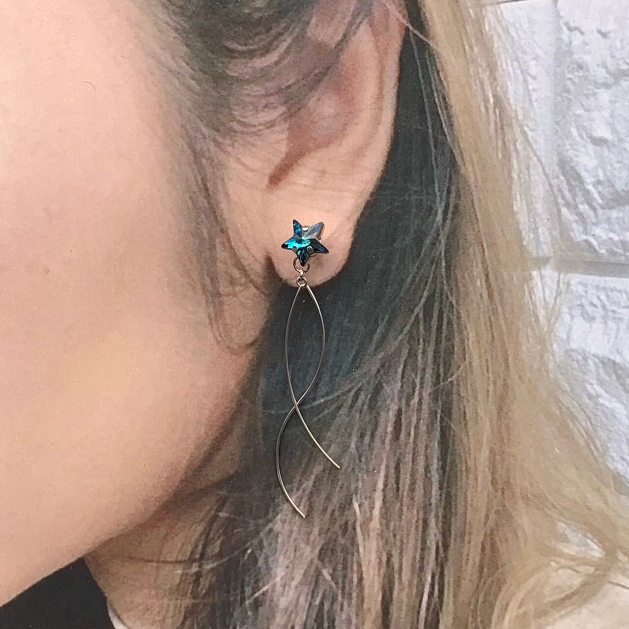 スワロフスキースターピアス／イヤリング | CARA handmade
