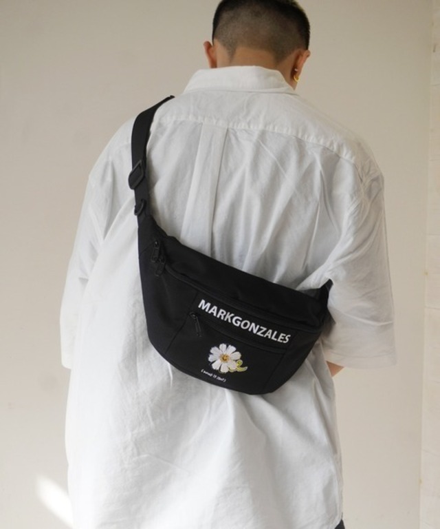 【(What it isNt)ART BY MARKGONZALES / (ワットイットイズント) アートバイ マークゴンザレス 】 フラワー 刺しゅう アイコン ウエストバッグ ブラック 2H9-62226