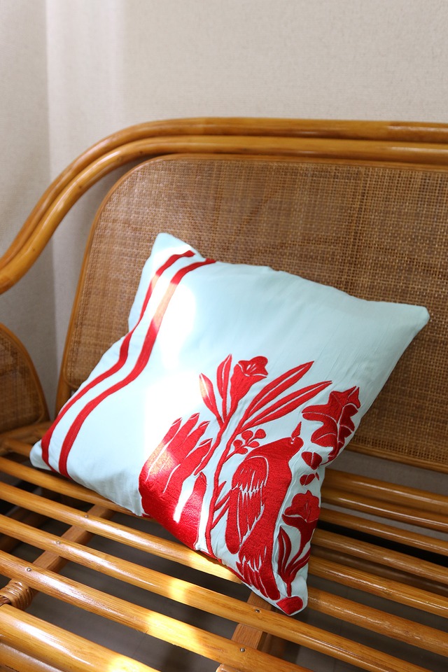 EMBROIDERY CUSHION COVER (2S28000E)