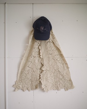 " 餞 ha na mu ke Cap " / long khaki leaves lace(denim blue)