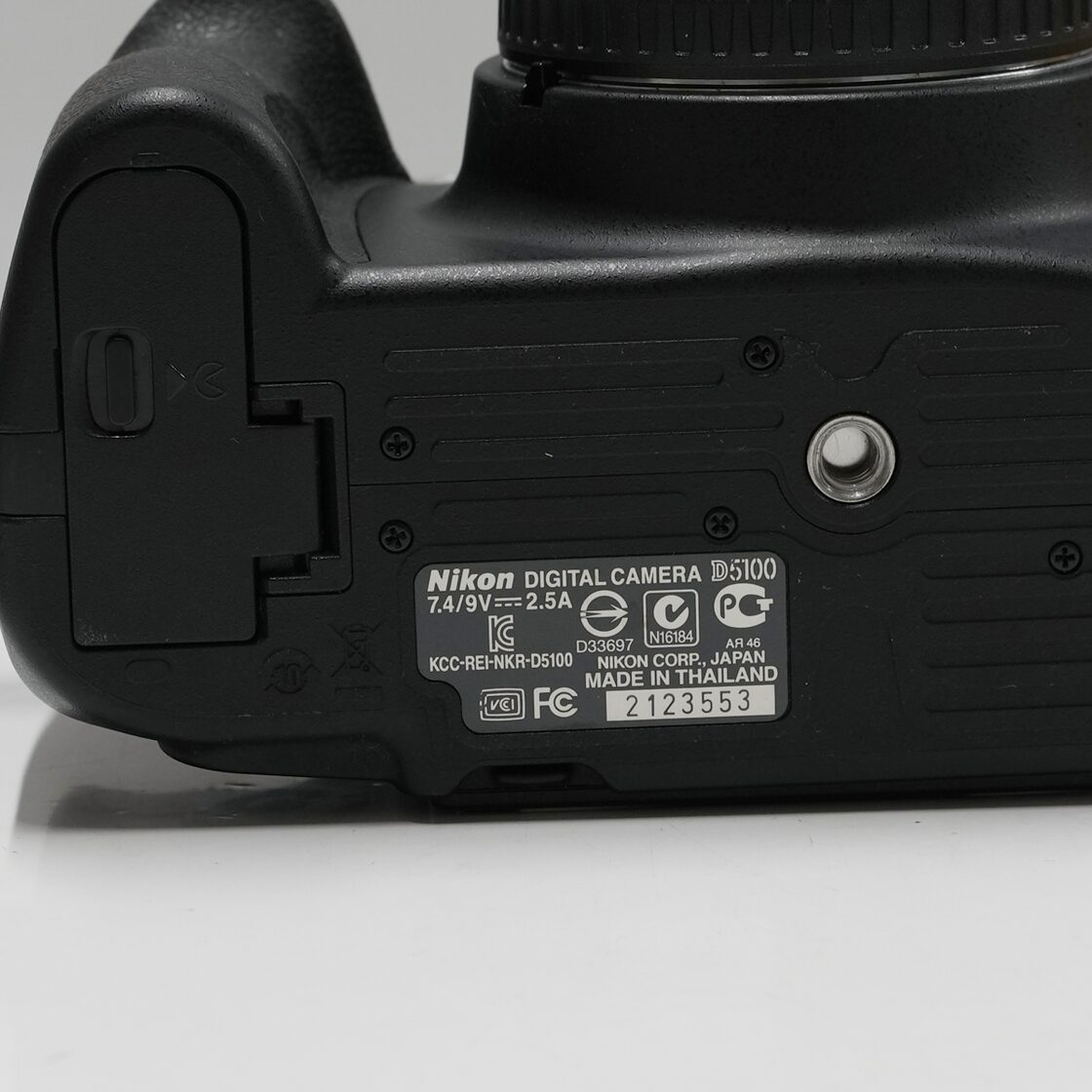 Nikon D5100 ボディ USED美品 デジタル一眼レフ カメラ 本体＋  