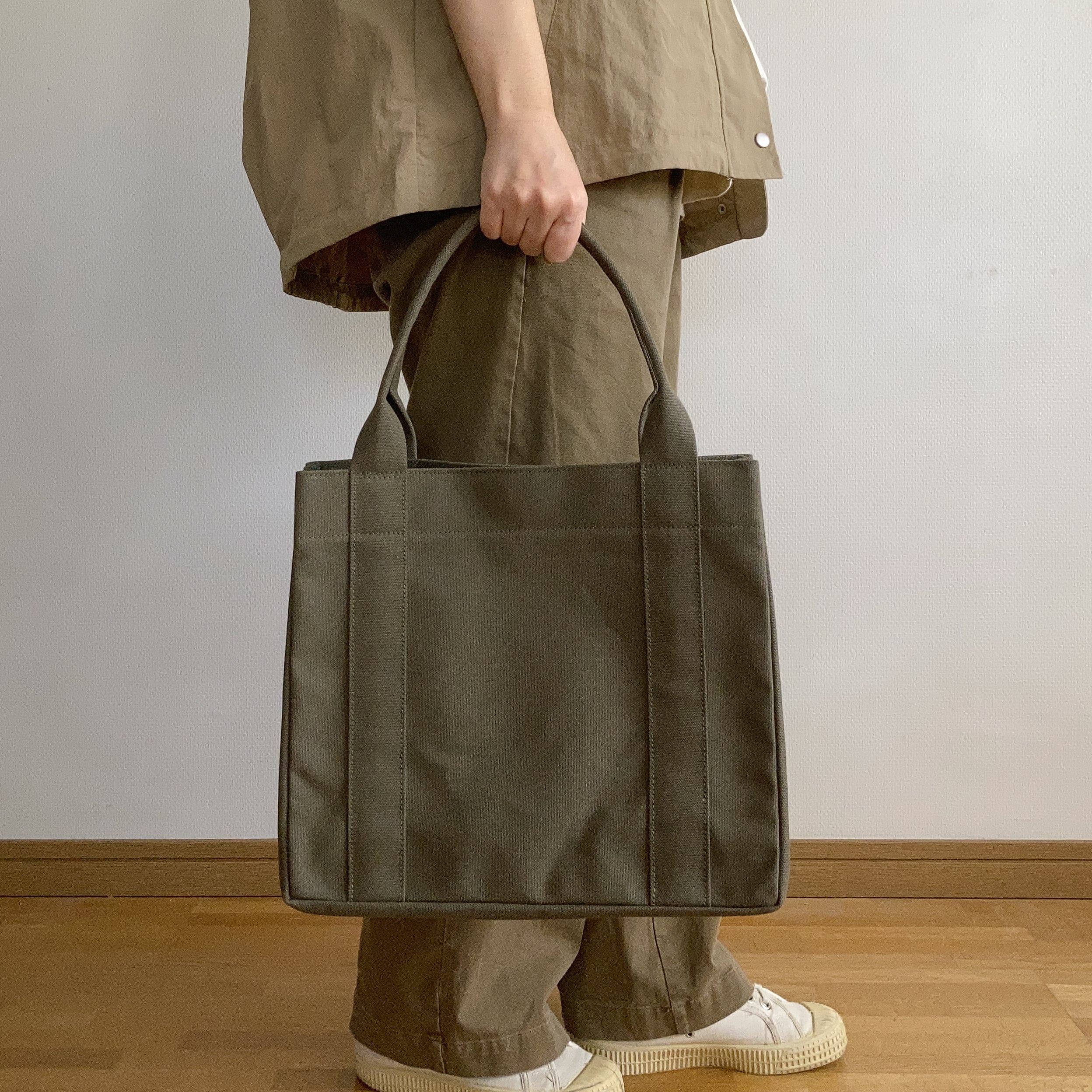 トートバッグ03 BOX オリーブ / 8号帆布 | aoya bags | シンプルで少し