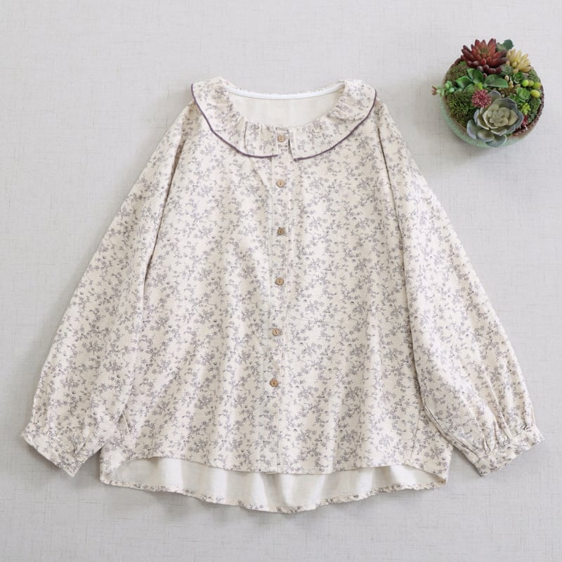 ふんわり小花柄フリルブラウス W1732