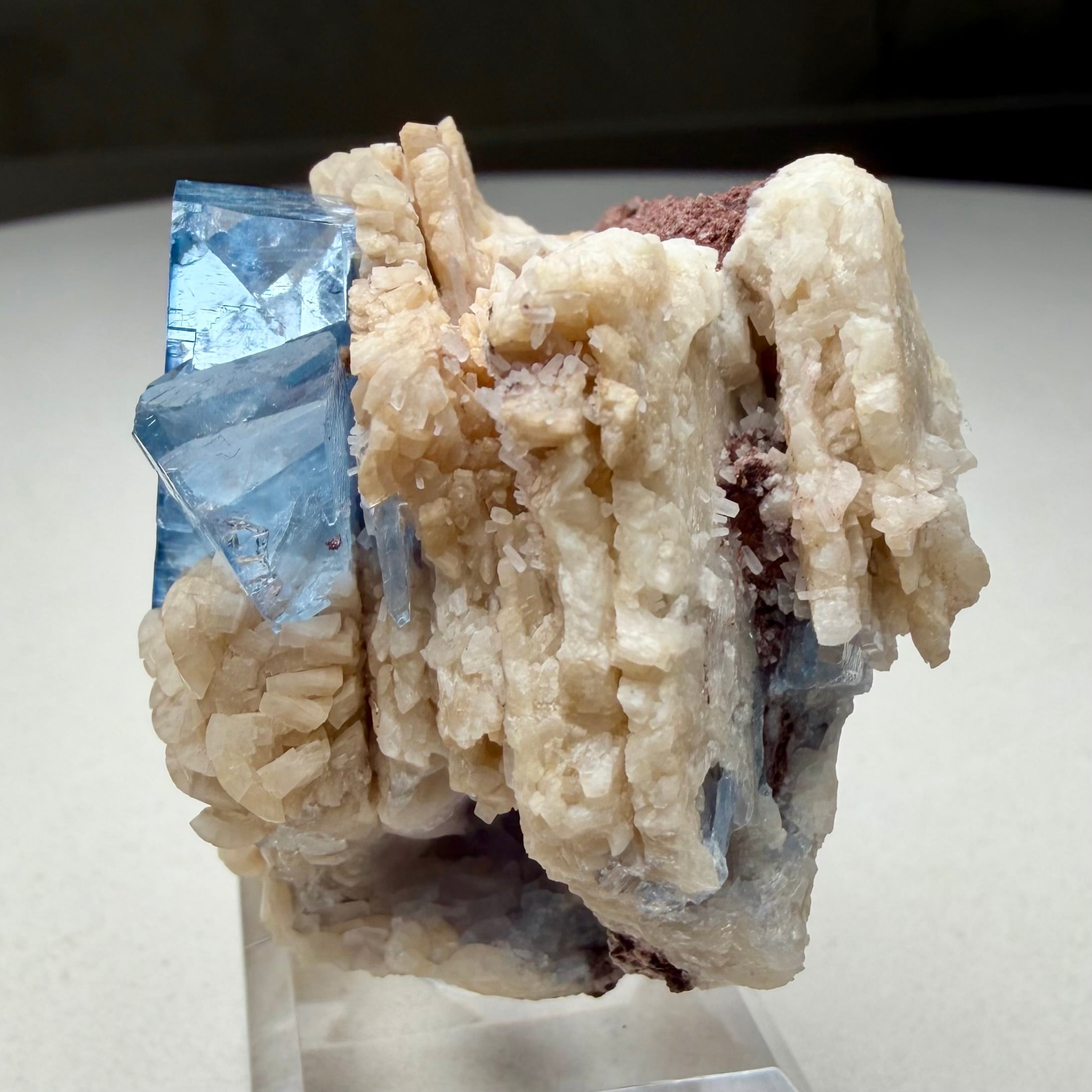 フローライト / ドロマイト【Fluorite on Dolomite】イングランド産