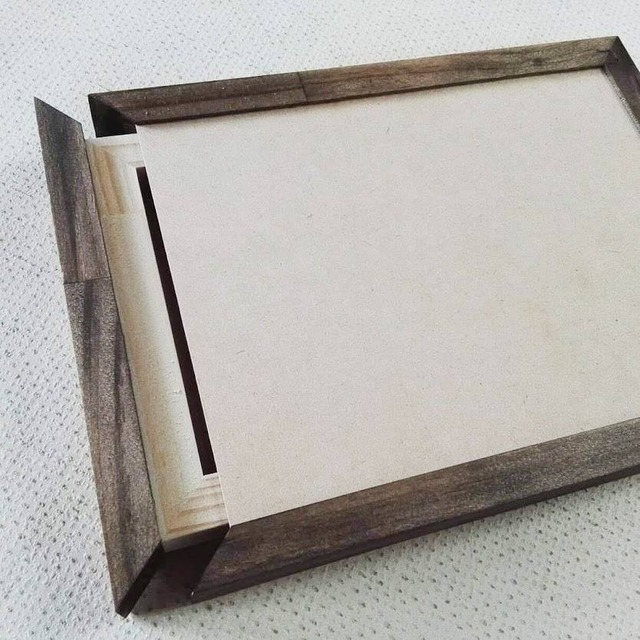 はがきイーレ　hagaki-ire ハガキ 年賀状 ポストカード 収納型額縁