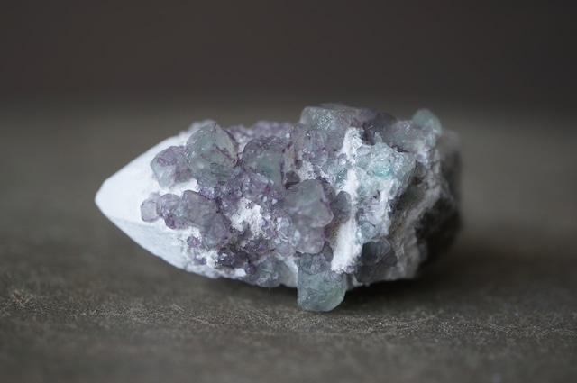 内モンゴル産クォーツ/フローライト Quartz / Fluorite 2390