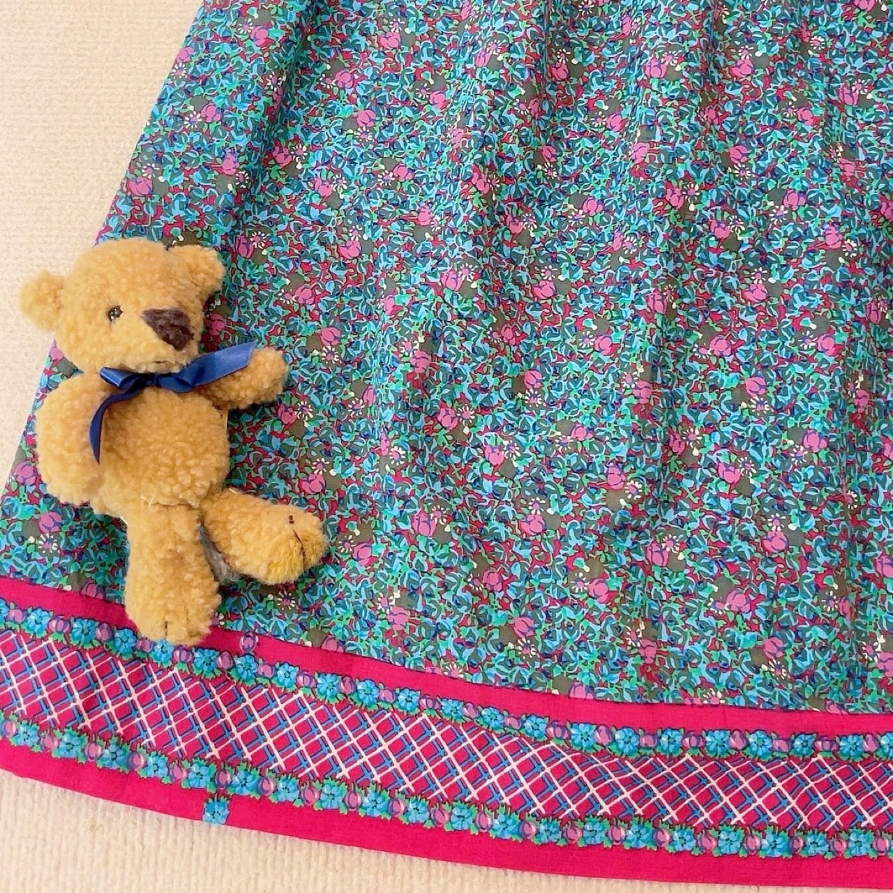 pink line flower gather one-piece