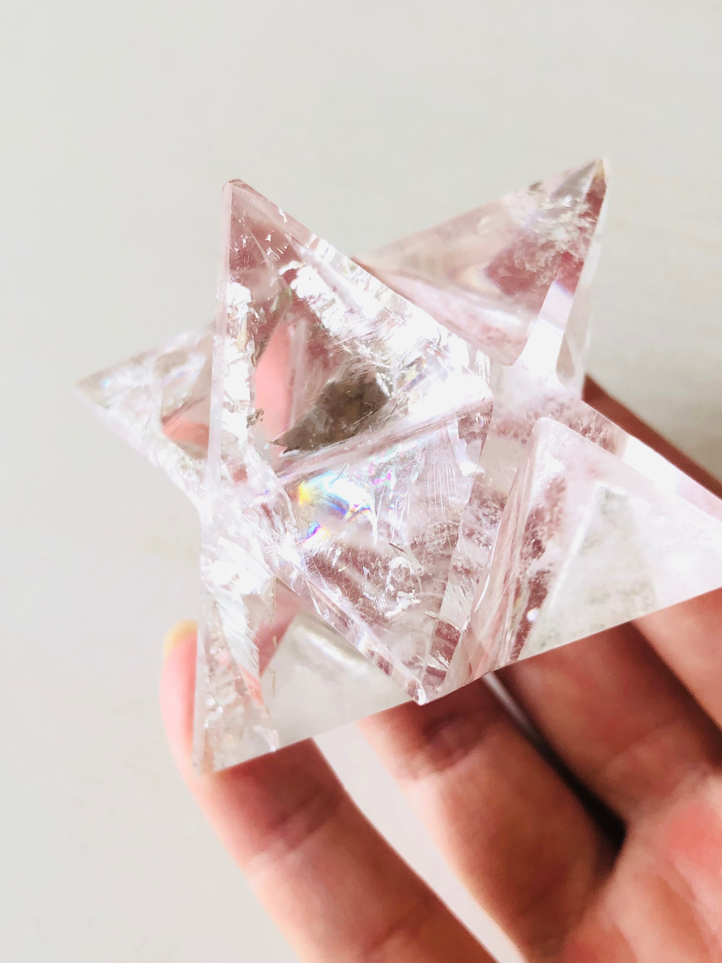 神秘の水晶！レムリアンシードクリスタルのマカバスター | 虹色の星