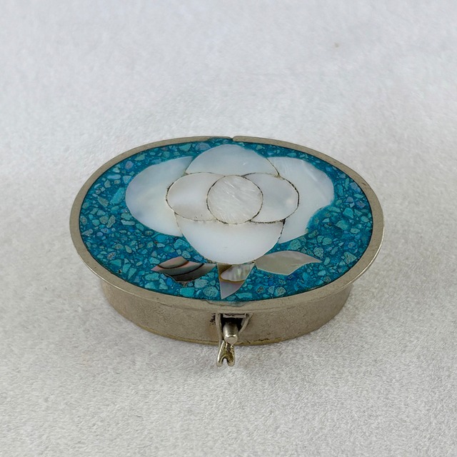 小物入れ　ピルケース　ALPACA　マザーオブパール　貝細工オーバル型　ターコイズブルー 19oth10-2