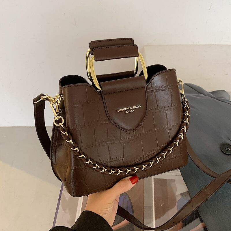 センスレディースワンショルダースモールバッグメス2020新しい流行のファッションチェーンメッセンジャーバッグネットレッドポータブルバケットバッグ Tiancai_Wing_Bag69491408484