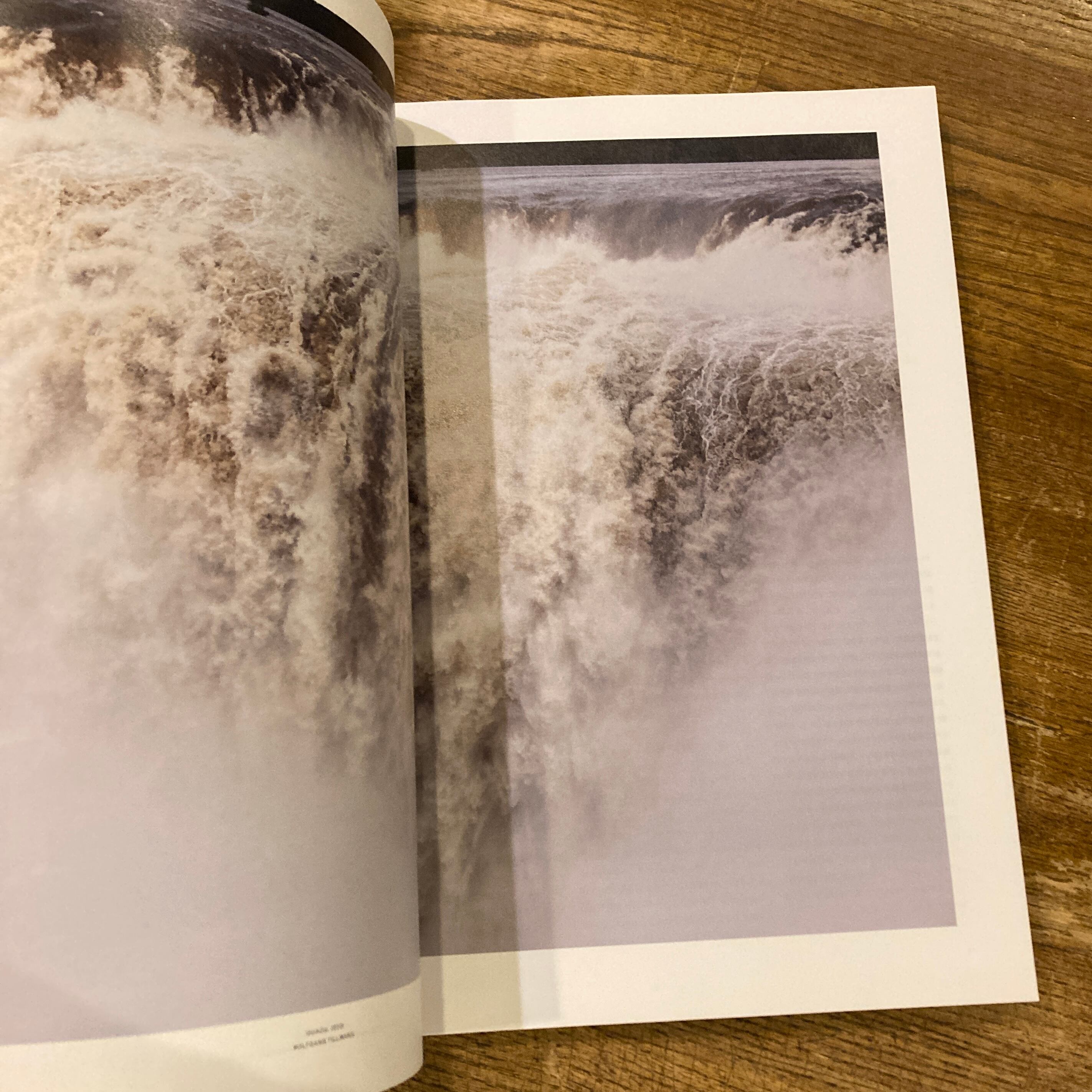 FREE Magazine Autumn / Winter 2015 Issue2 | 百年