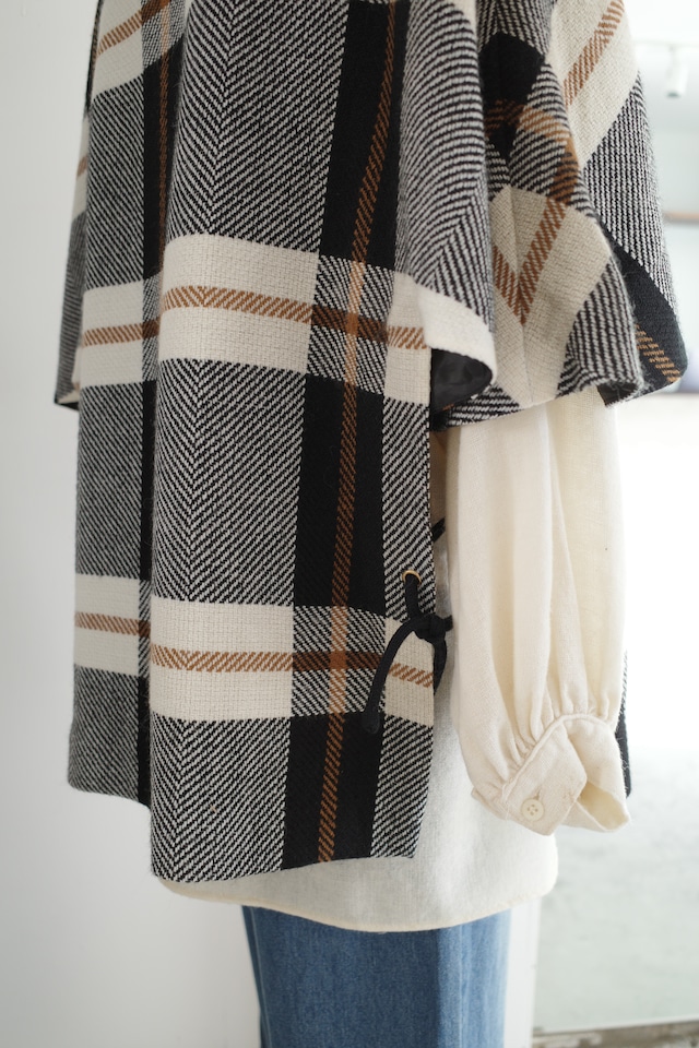 lovely picnic cape