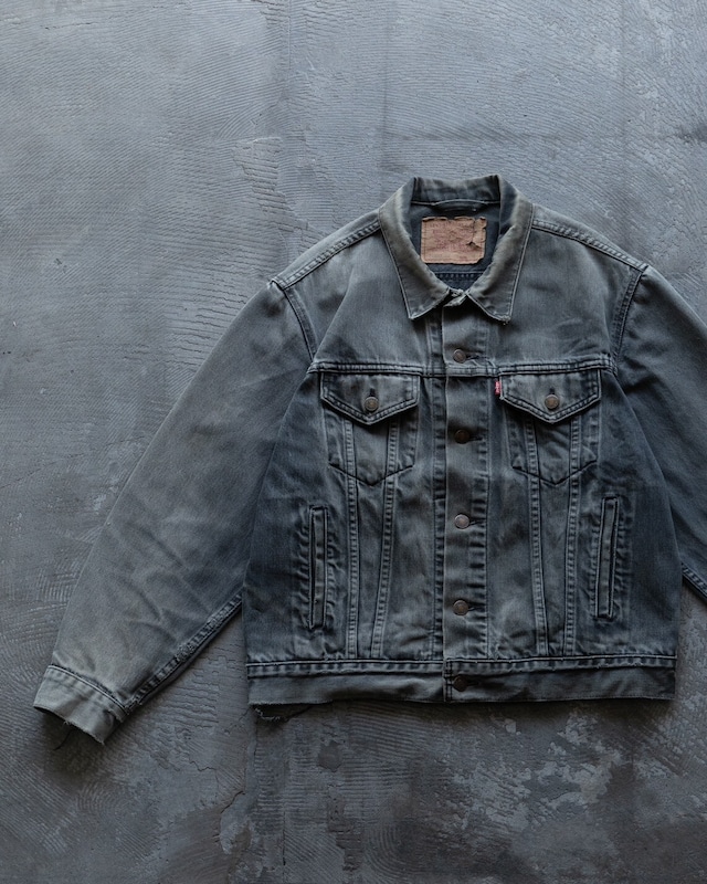 1990s vintage euro "Levis" 70503, amazing faded black denim tracker jacket / Made In CROACIA