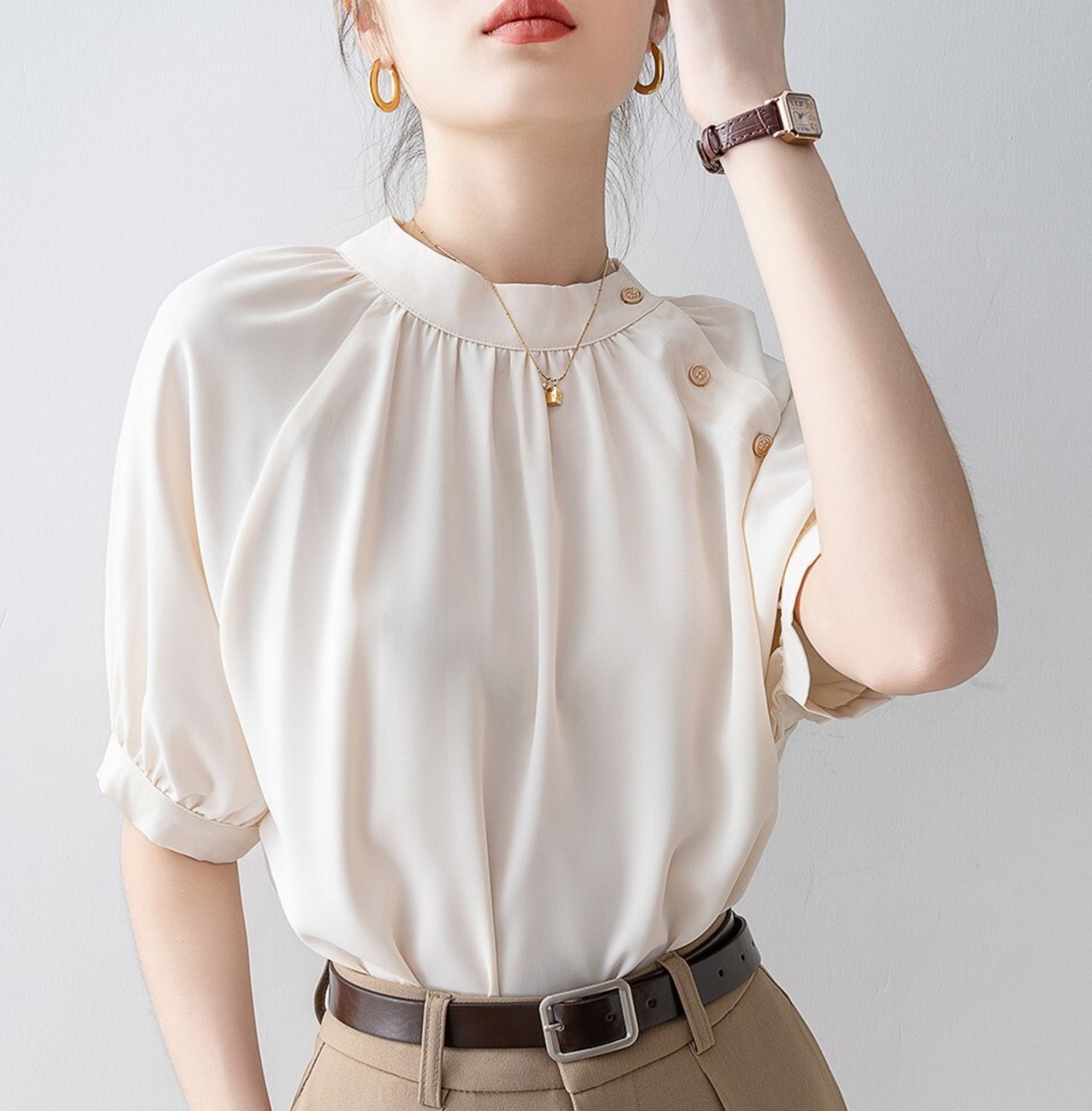 ランタンスリーブ斜めボタン半袖シャツ A00566