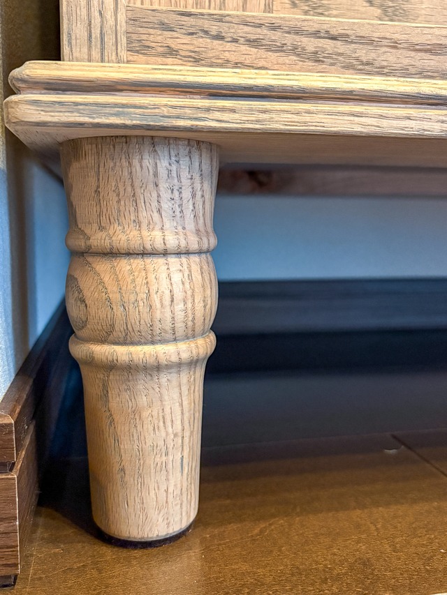 オーク家具サイドボード (アンティーク調スライド扉キャビネット)W1800