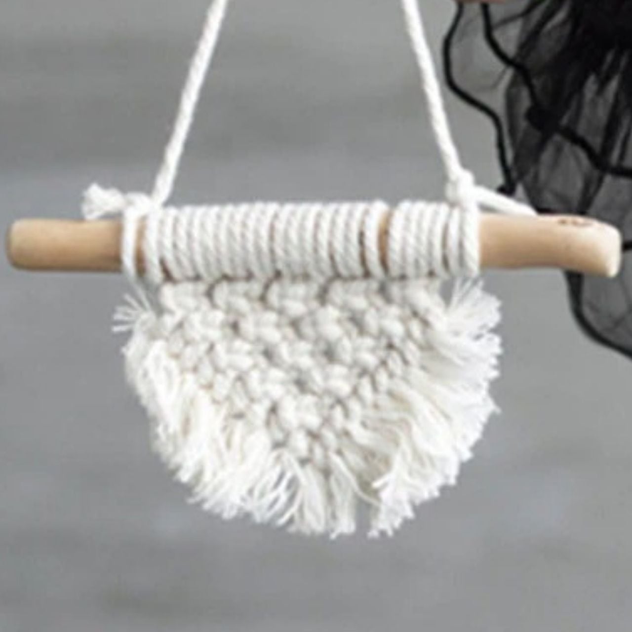 [20%offNO]72 ウミウサギのマクラメタペストリー お月見うさぎのミニタペストリー（色布） | 千座senkura