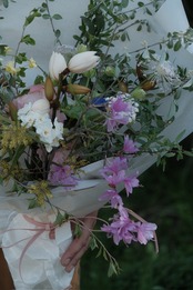 母の日｜ハーブ香る花束「ゆたかに」