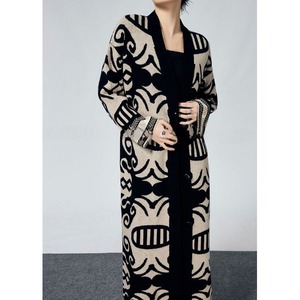 Contrast Graphic Cardigan 501979