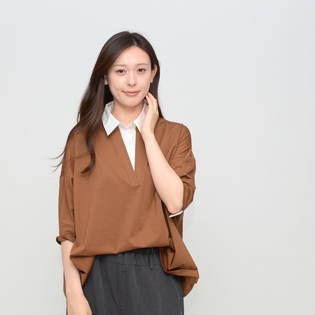 【キレイ目上品】  衿付きシルケットプルオーバー - LEO-2655 キャメル ‐