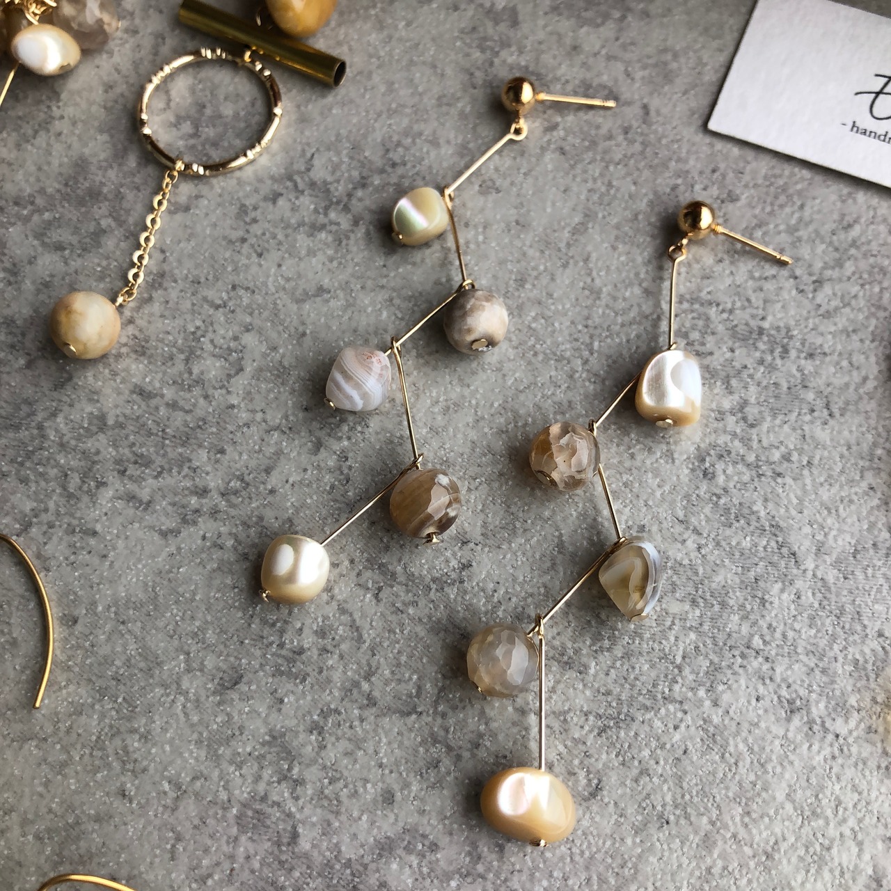 天然石 ジグザグロングピアス/イヤリング サージカルステンレス