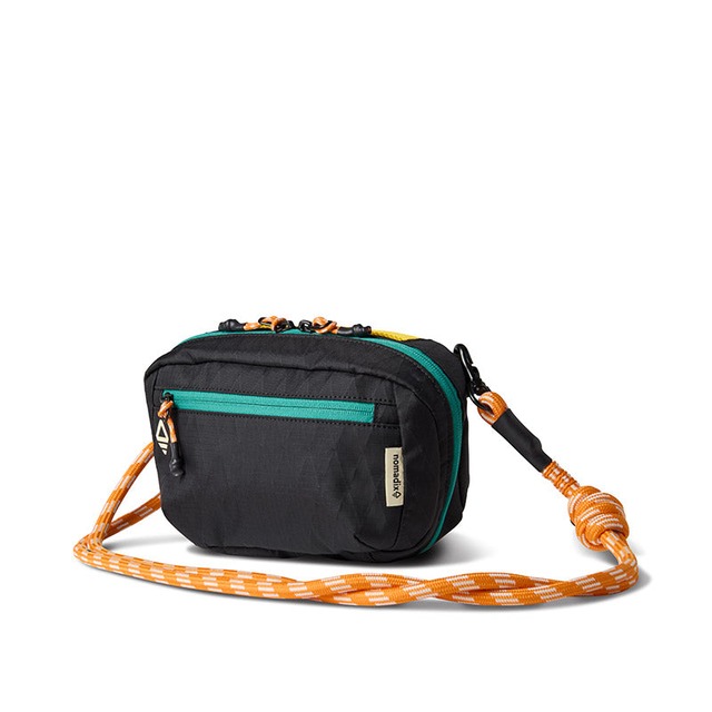 NOMADIX ノマディクス ／ Traveler Tech Slingトラベル テック スリング #Raven Black