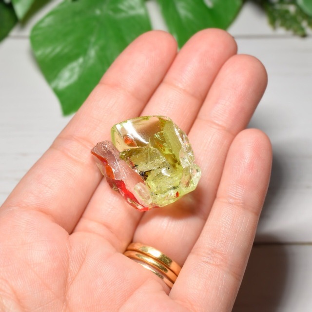 シエラネバダ産 アンダラクリスタル原石 " フラワーガーデン "