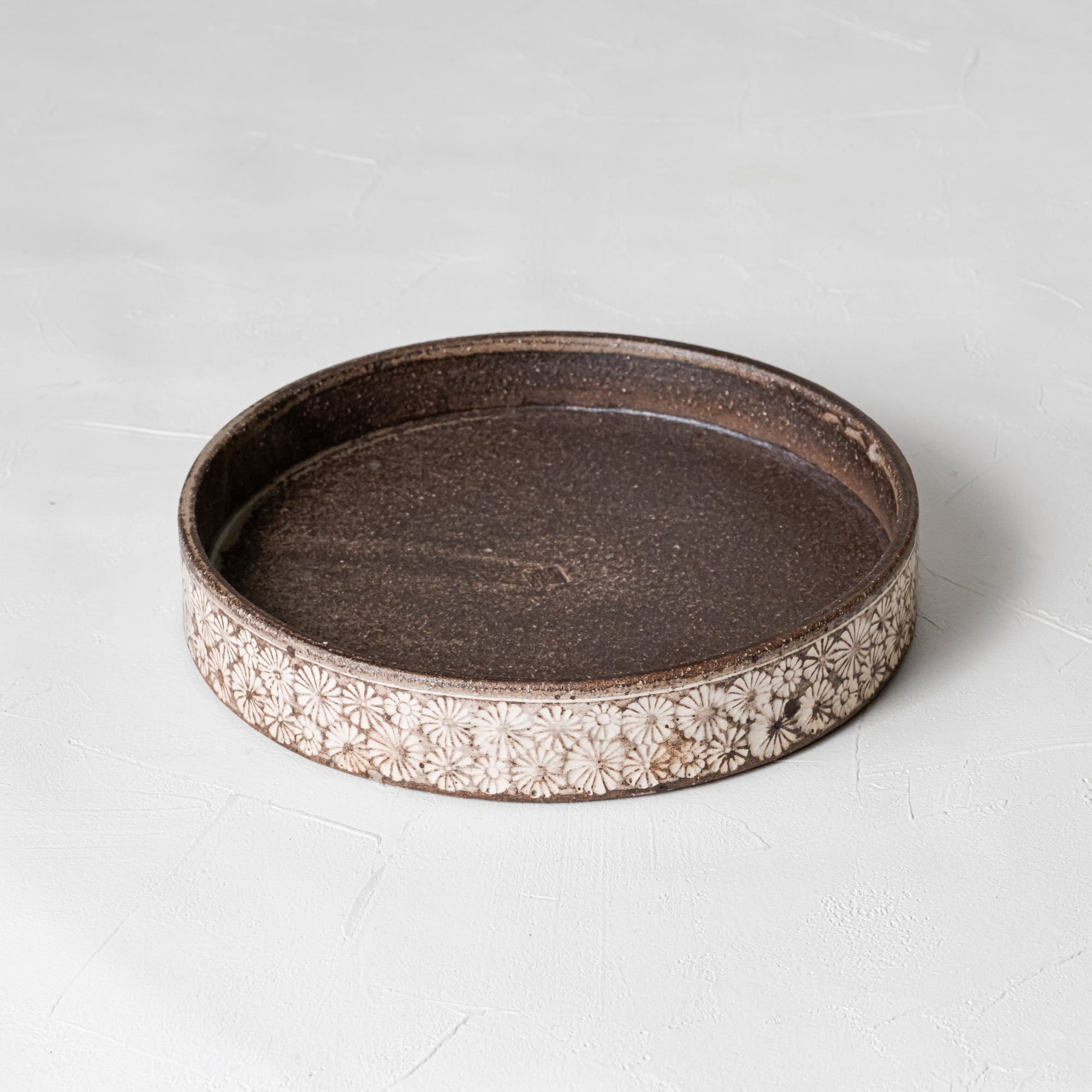 長田恵さん大鉢 お値下げしました！！ 長田恵さん 珍しい作品が入ってきましたよ。見ていると嬉しい気分に