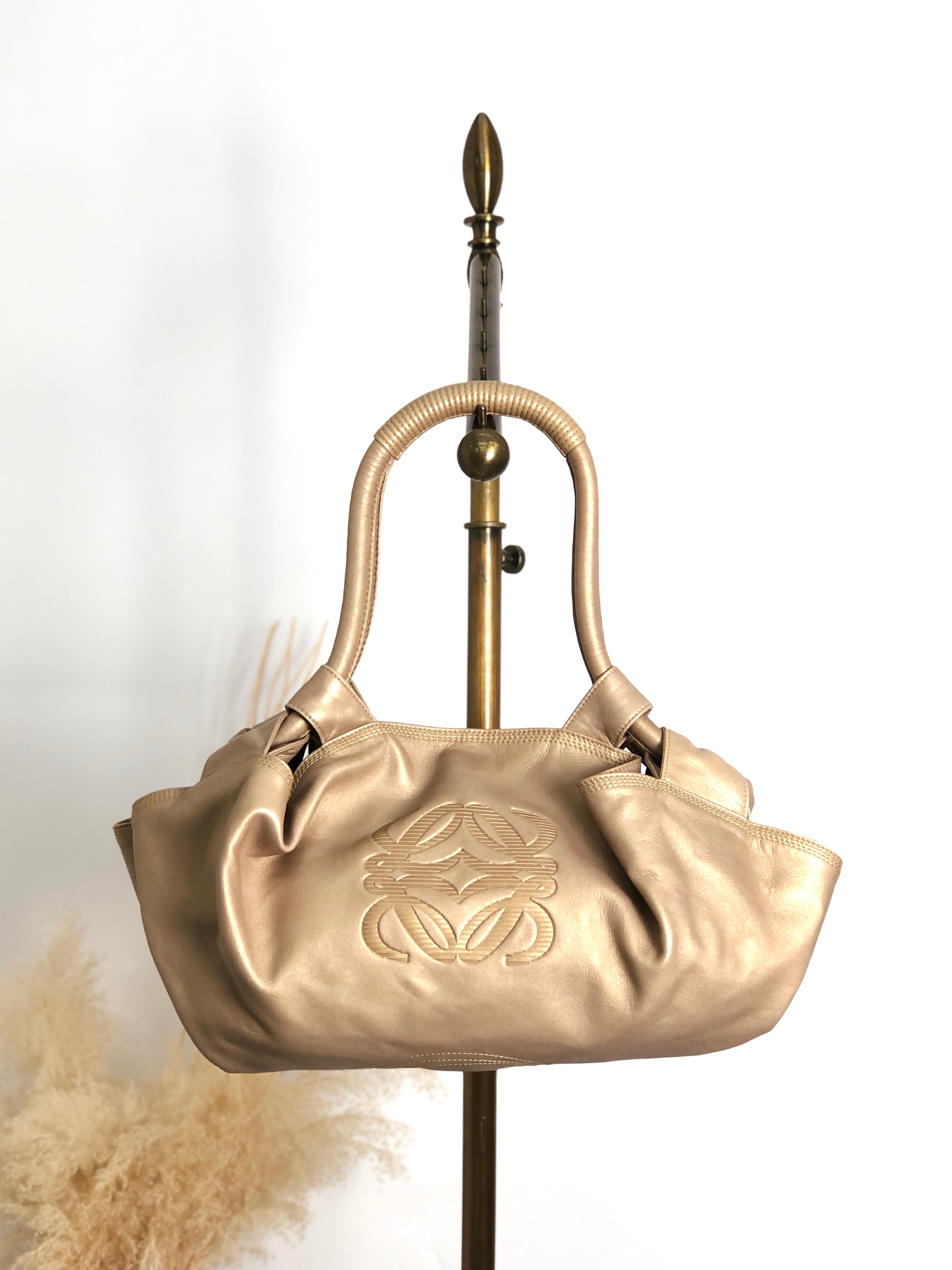 LOEWE ロエベ ナッパアイレ ハンドバッグ ゴールド アナグラム ナッパ