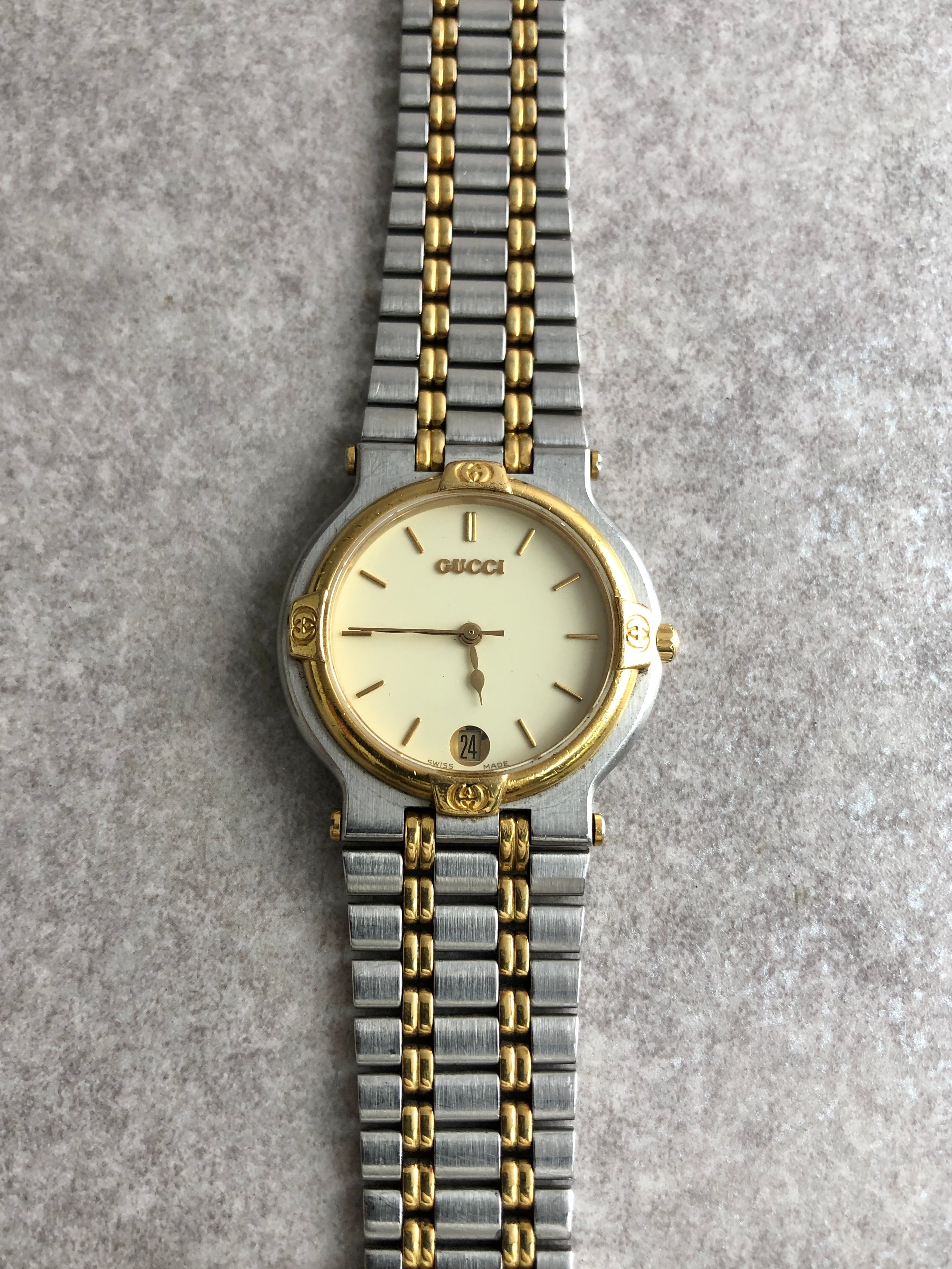GUCCI グッチ 腕時計 シルバー×ゴールド ステンレススチール 9000M