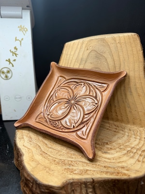 スクエアトレイ(チェリーブロッサムカービング)