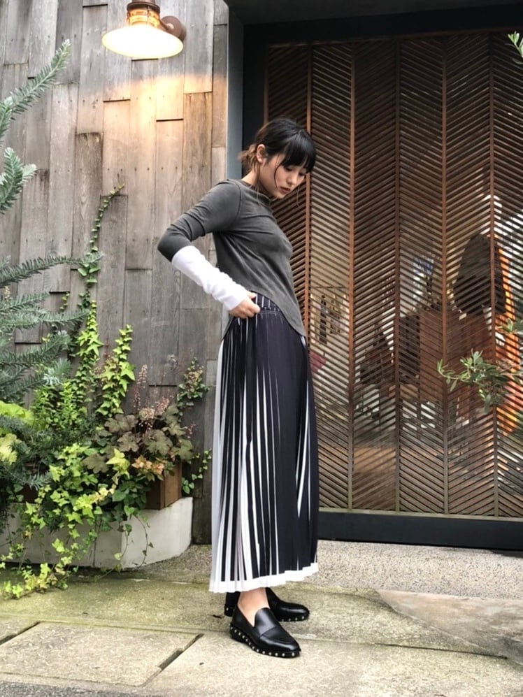 安室奈美恵さん私服着用 グレースコンチネンタル プリーツスカート-