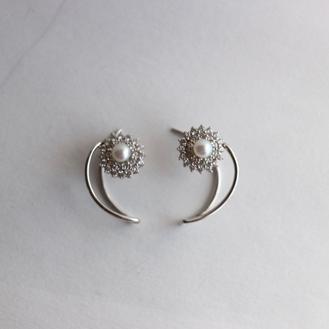 先行予約　Halo Knot climber earring