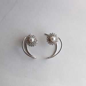 先行予約　Halo Knot climber earring