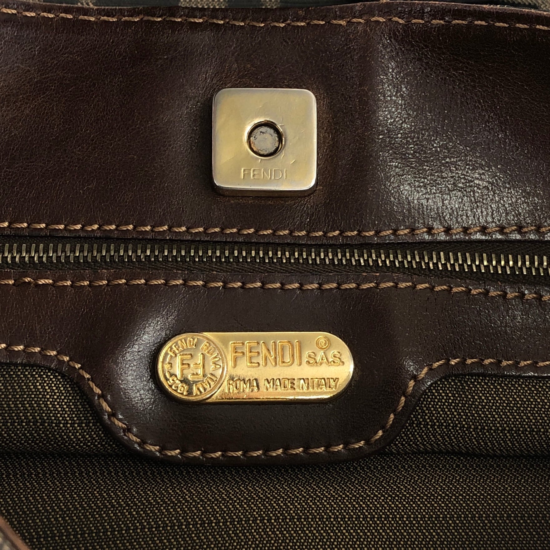 FENDI フェンディ ズッカ ショルダーバッグ ブラウン キャンバス