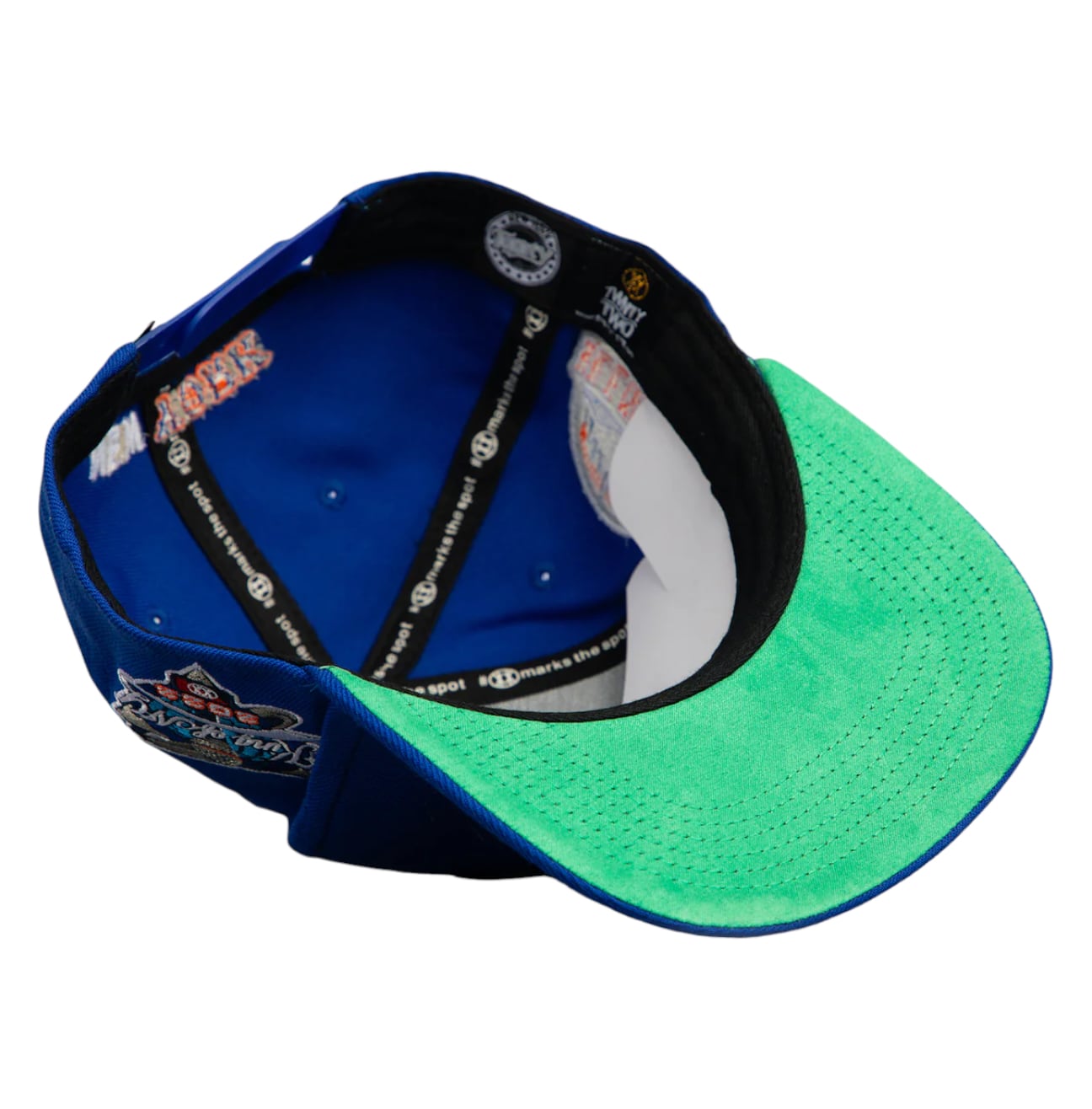 TWNTY TWO Snap back Limited Edition TWNTY TWO Snap back Limited Edition
