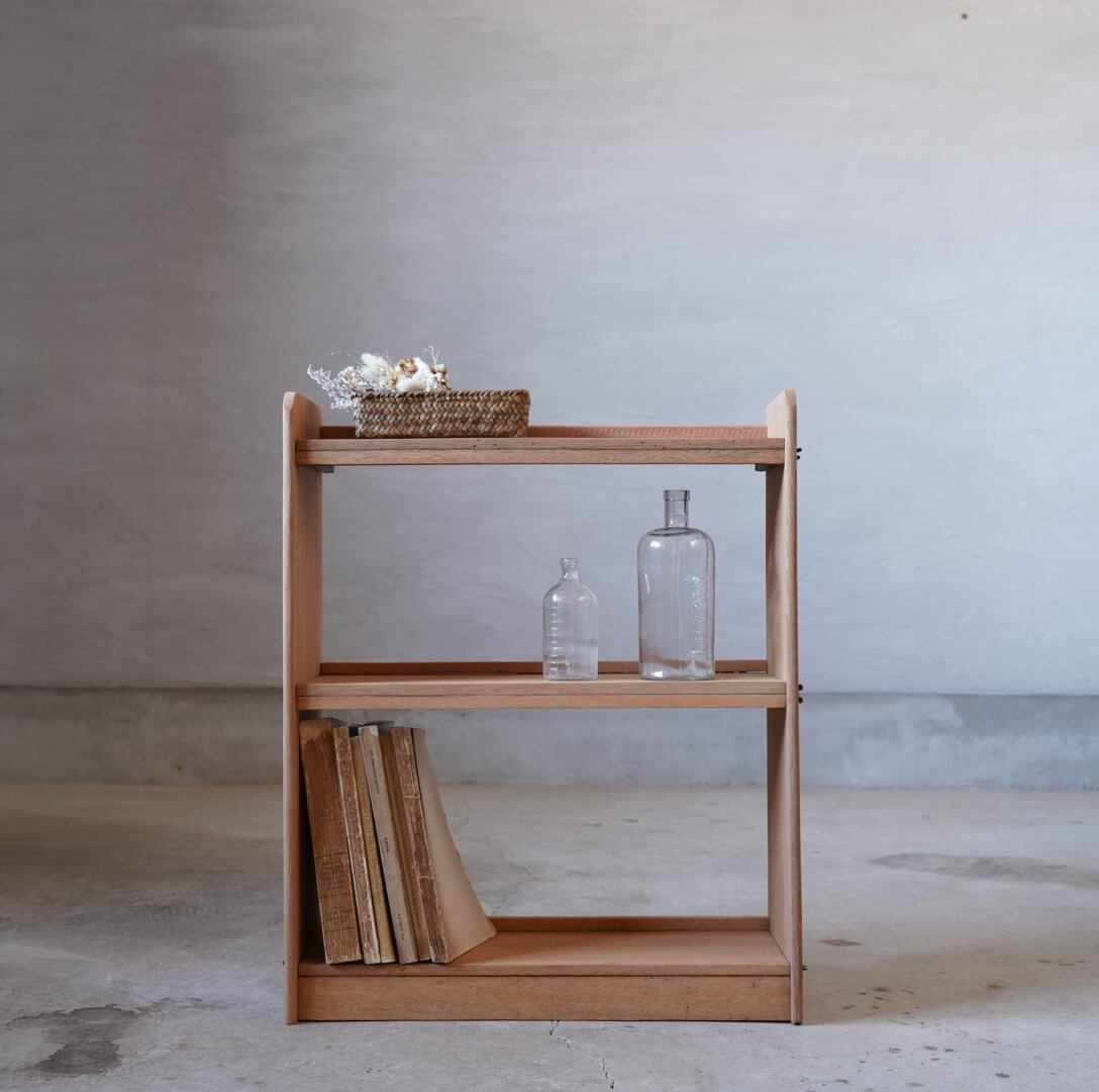 3段のオープンラック