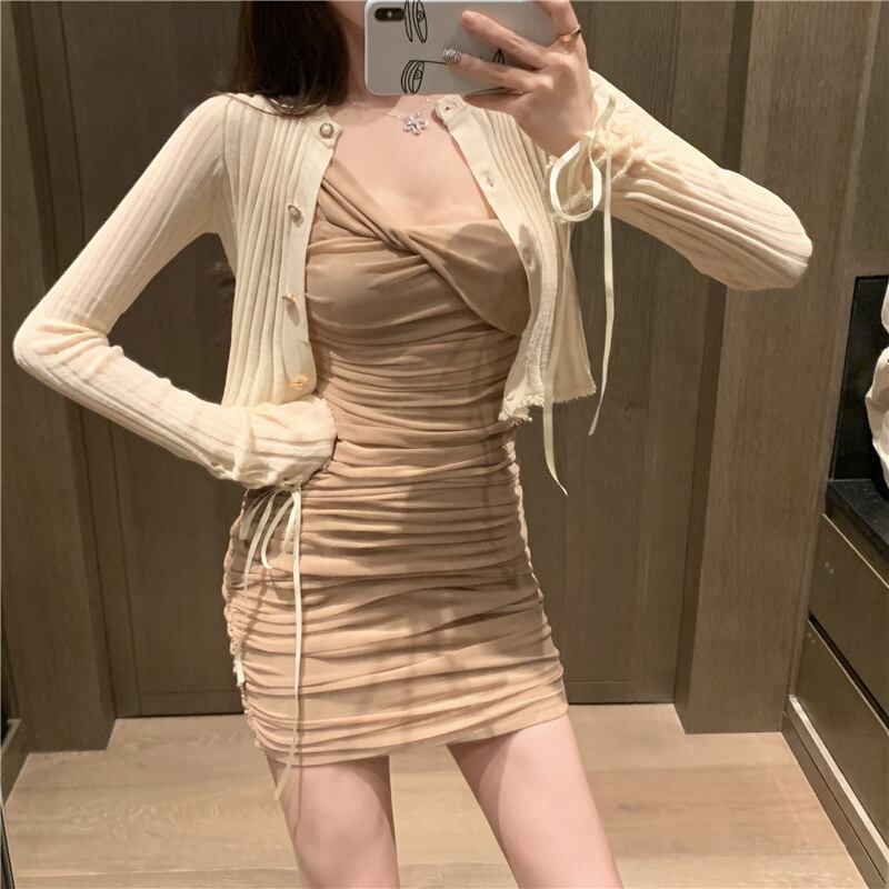 ライト成熟したスカートスーツ女性秋の日焼け止めニットトップ気質ドレスウエスタンスタイルツーピーススーツ2020新しい ブラックストロベリース22474068914