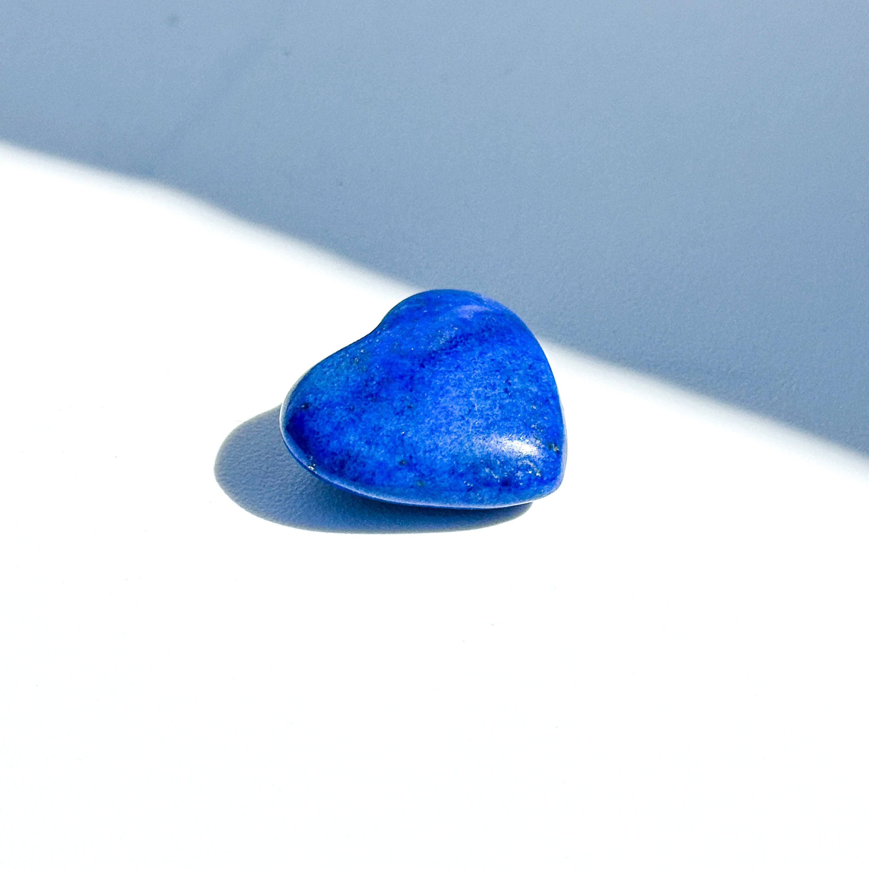 専用商品❣️UV反応❣️120gラピスラズリ ハート ラピスラズリ ハート型51♡ Lapis Lazuli ♡天然石・鉱物