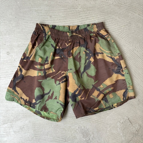 Camo pattern shorts (B205)