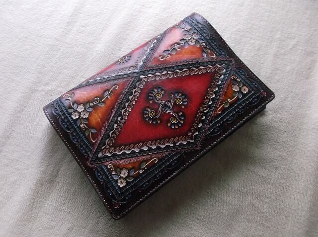 単行本サイズブックカバー ラウンドファスナータイプ 刻印,拭き染め