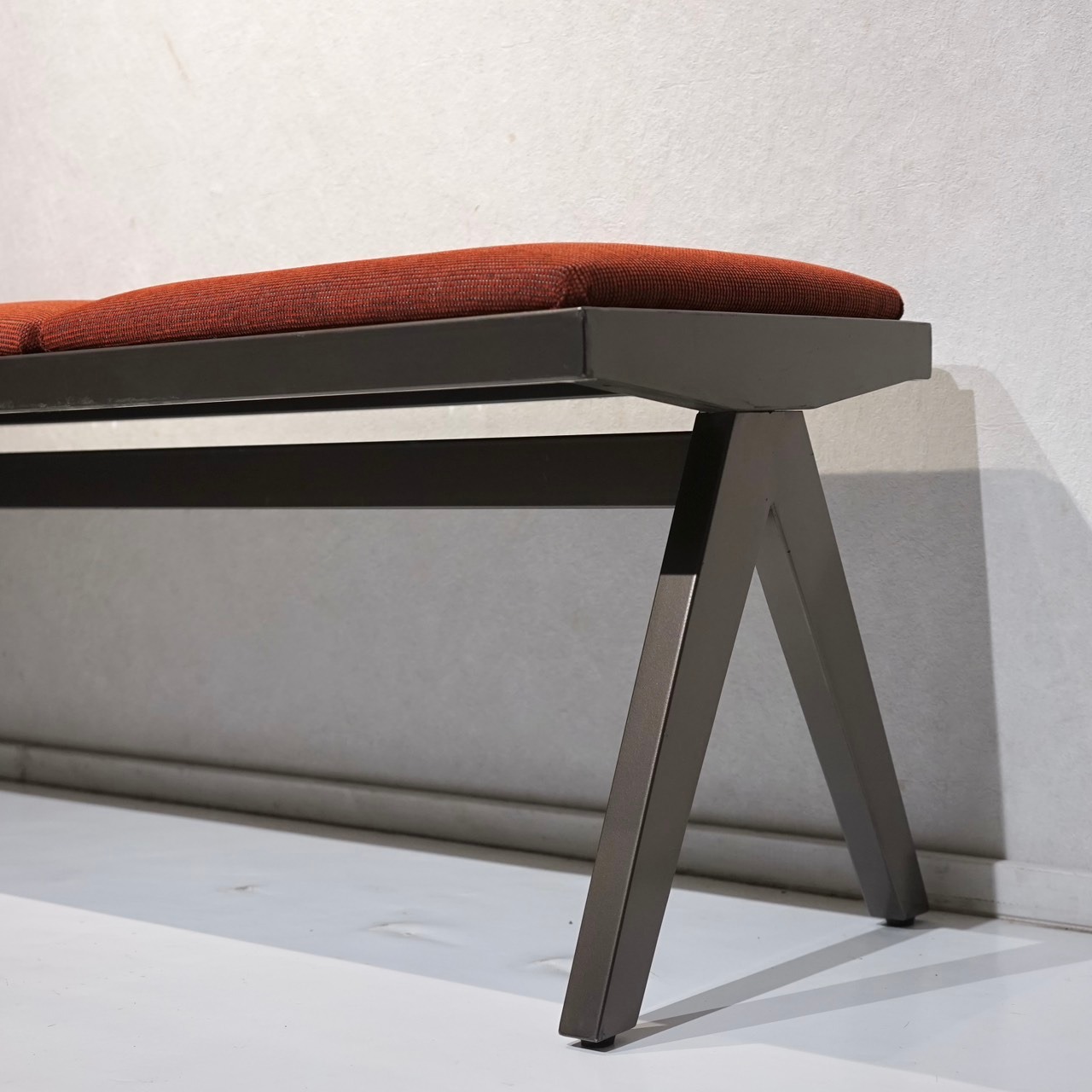 Gallotti&Radice ガロッティ＆ラディーチェ ダイニングベンチ ベンチ チェア 椅子 ファブリック メタル脚 モダン ミニマル ホテルライク