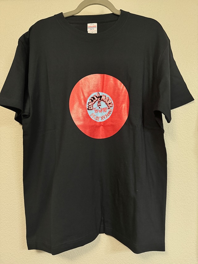 Uncle Mark AKA Records Black Tシャツ (Red, light blue, black)