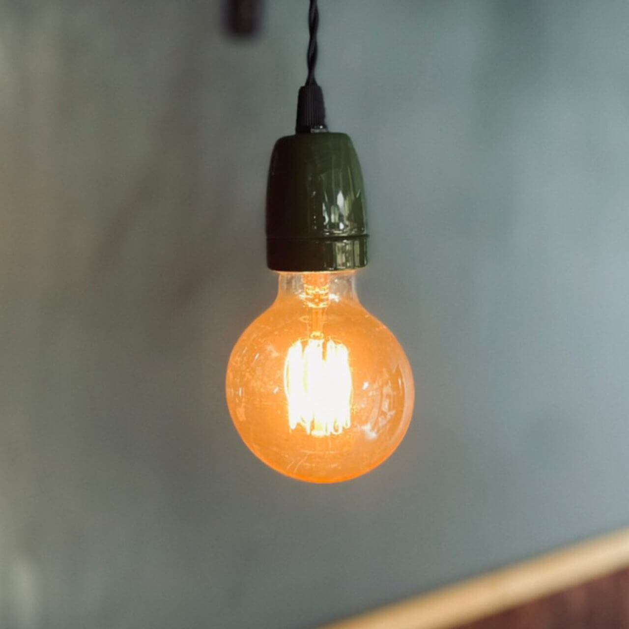 陶器ソケット ペンダントライト グリーン | INDUSTRIAL WORKS