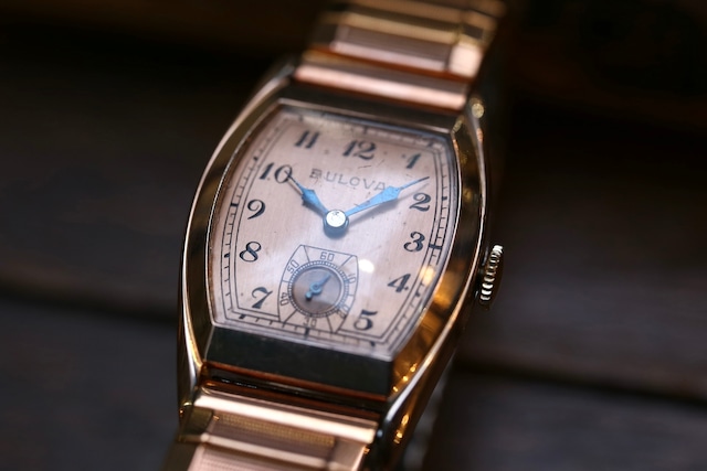 【BULOVA】 1941　『オルダーマン』 トノーケース アラビア数字  手巻きメンズ　アメリカンウォッチ  Vintagewatch / Handwinding / 10AX