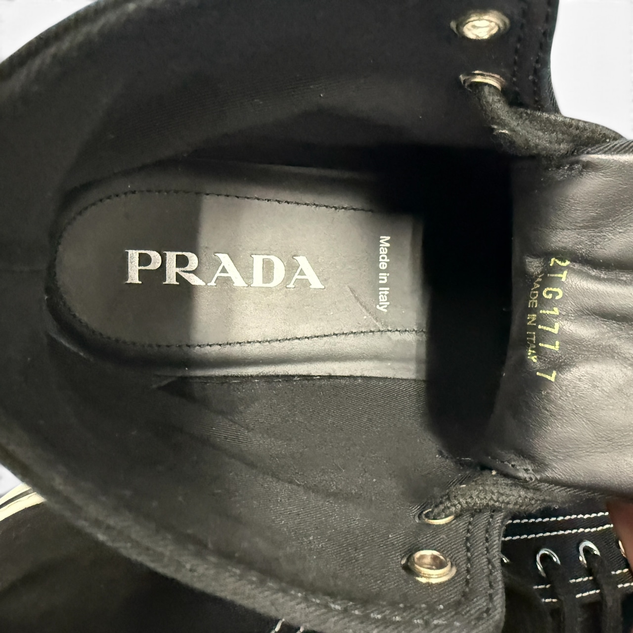 【PRADA】プラダ POINTY HIGH-TOP SNEAKER スニーカー