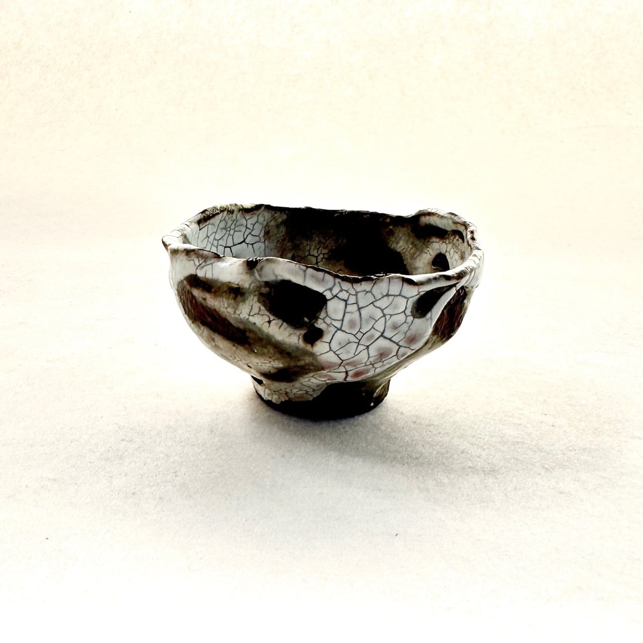 粉引渇水ぐい呑み【榛澤宏】