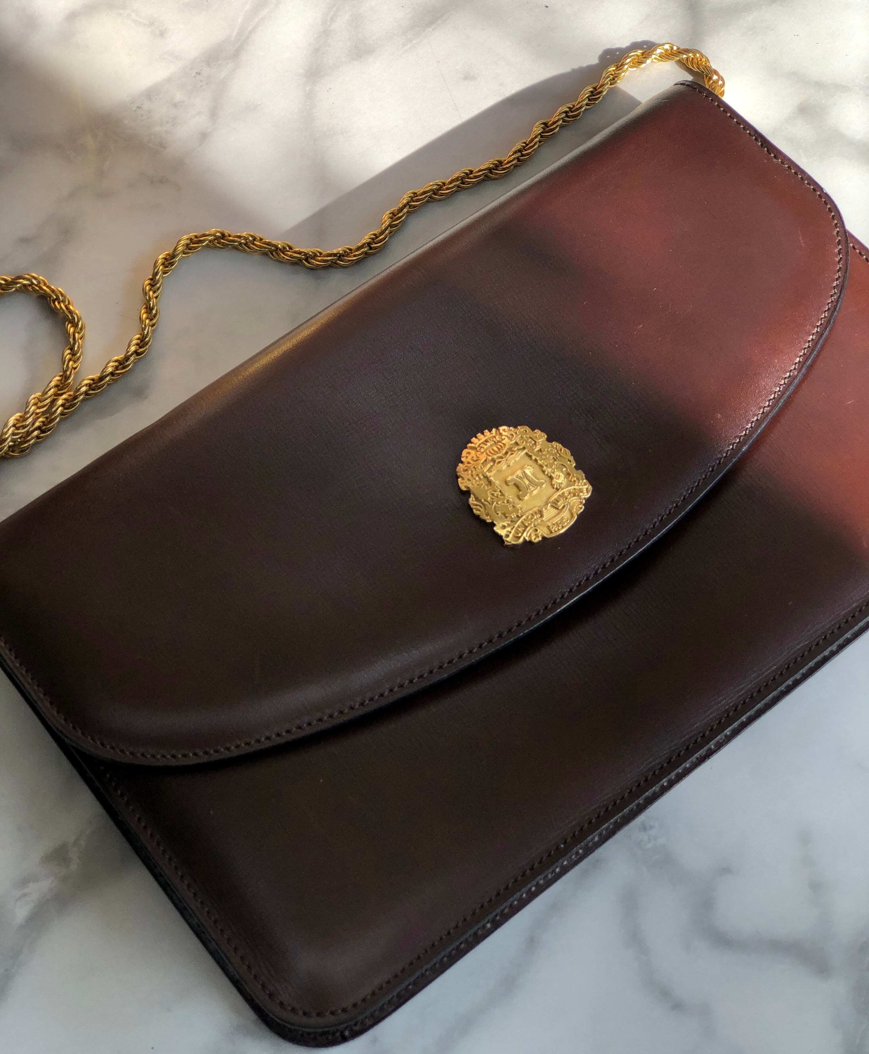 CELINE セリーヌ エンブレム ブラゾン レザー チェーン ショルダー
