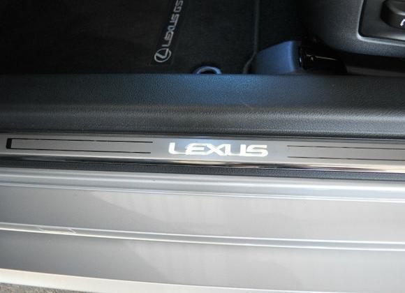 Lexus GS Illuminated Door Sill Set (RHD) | LEXUS FASHION STORE
