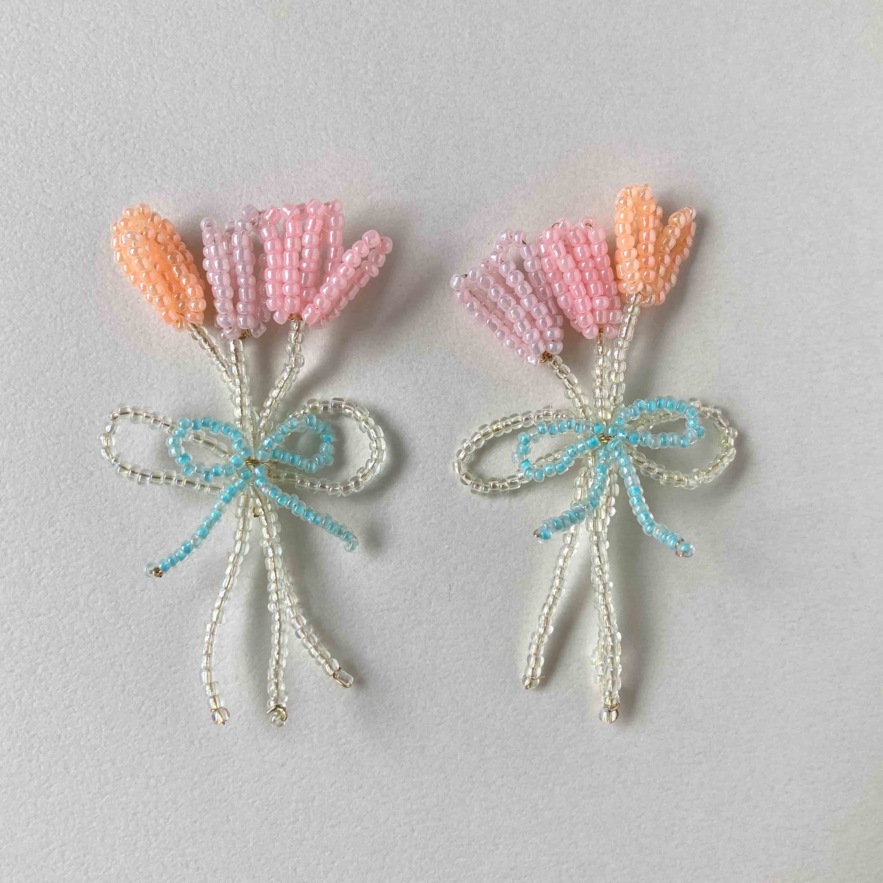 チューリップ3本の花束ビーズワークパーツ